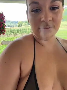 Snapshot of thickfarmtwat chatting on June 7, 5:51 pm thickfarmtwat online show from June 7, 5:51 pm