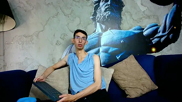 ZyroNight online show from November 7, 2:32 pm