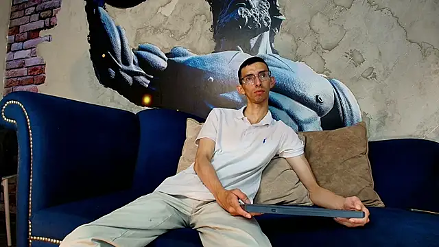 ZyroNight online show from December 19, 3:47 pm