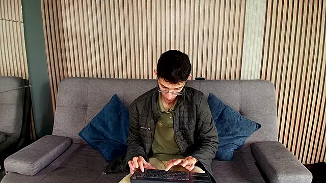 ZyroNight online show from November 28, 1:55 pm