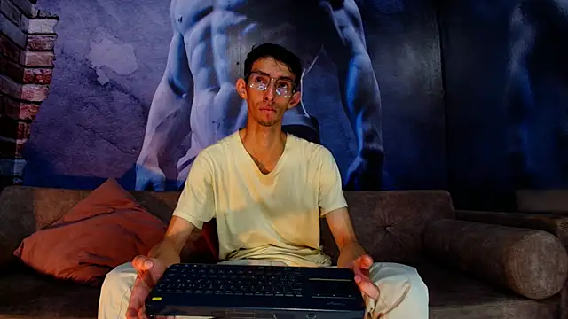 ZyroNight online show from December 5, 7:23 pm