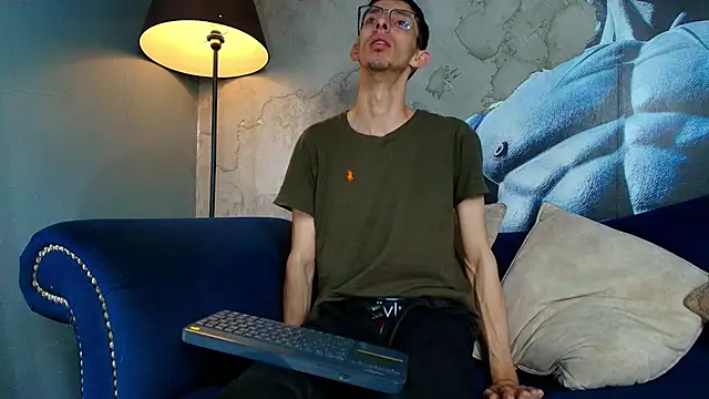 ZyroNight online show from November 18, 3:59 pm