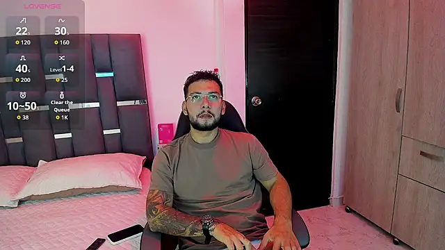 noah corvelle online show from November 15, 1:20 am