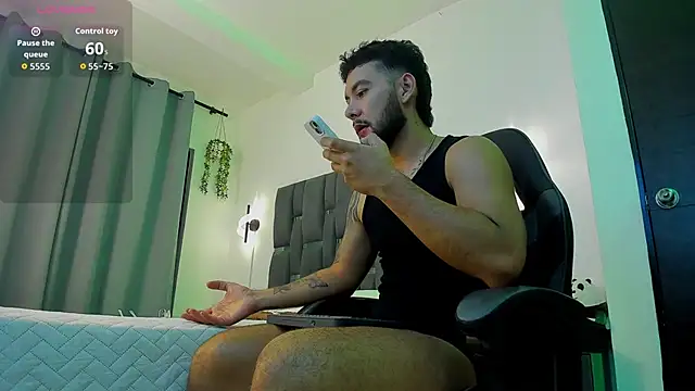 noah corvelle online show from November 26, 1:16 am