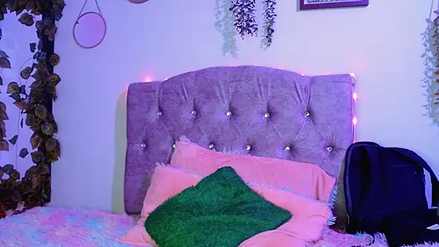 valkiry  online show from April 16, 9:39 pm