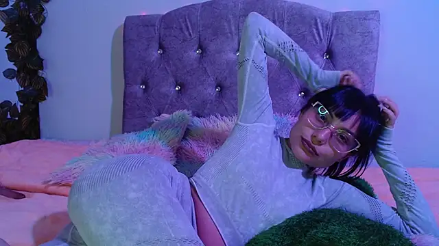 valkiry  online show from March 2, 10:06 pm