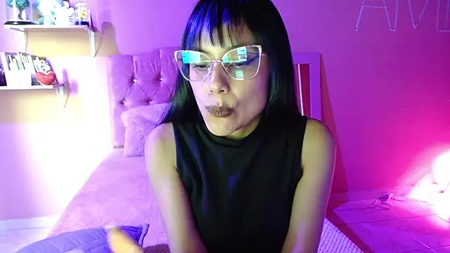 valkiry  online show from November 12, 8:01 pm