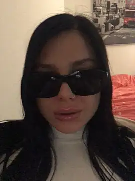 Snapshot of parysmaya5 chatting on April 15, 9:26 pm parysmaya5 online show from April 15, 9:26 pm