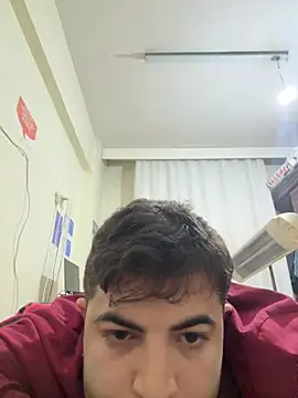 Snapshot of Muvvt chatting on November 5, 5:05 pm Muvvt online show from November 5, 5:05 pm