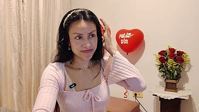 Bella Exhibition online show from February 15, 7:35 pm