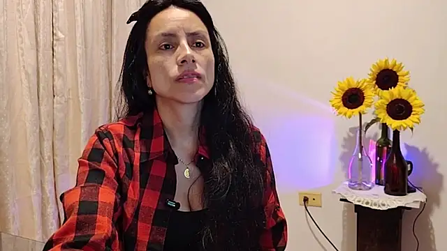 Bella Exhibition online show from January 11, 12:12 pm