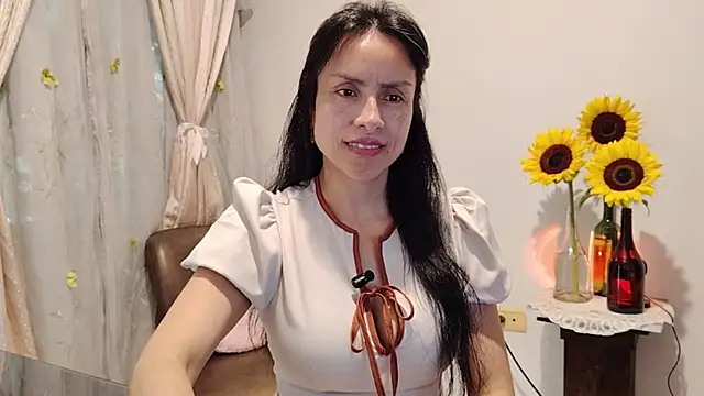 Bella Exhibition online show from January 8, 6:25 pm