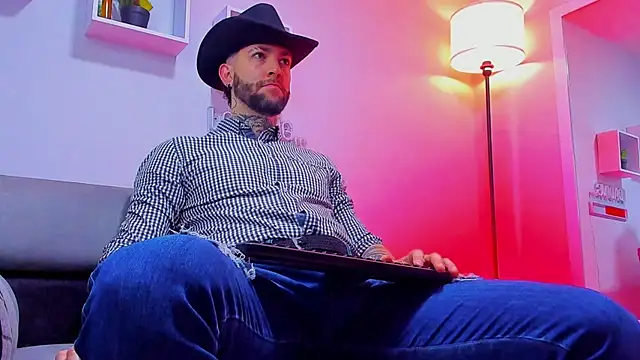 Supreme Alpha online show from November 18, 3:32 am