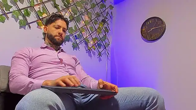 Supreme Alpha online show from January 10, 4:19 am