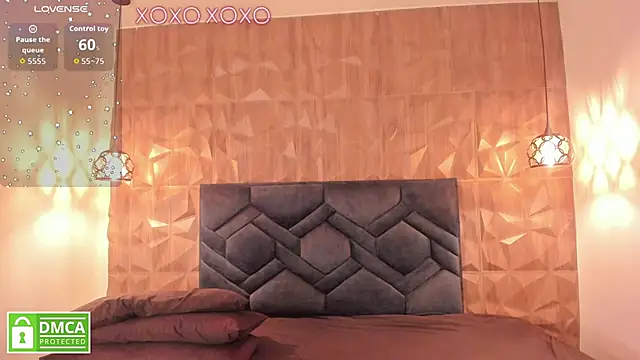 Kiara velvet   online show from January 8, 8:04 pm