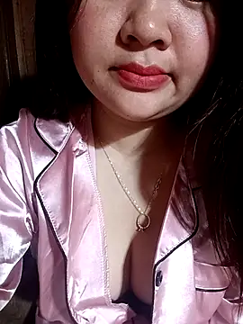 Bee-bgolden online show from January 12, 12:50 am