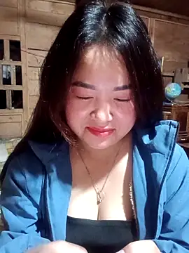 Bee-bgolden online show from December 3, 3:33 pm