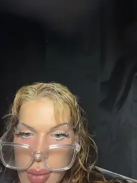 zowi101 online show from March 15, 4:52 am