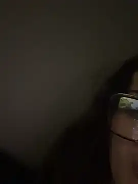 zowi101 online show from December 15, 3:12 am