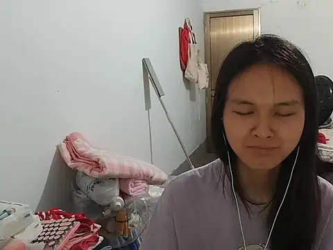 RebelAura online show from July 1, 5:46 pm