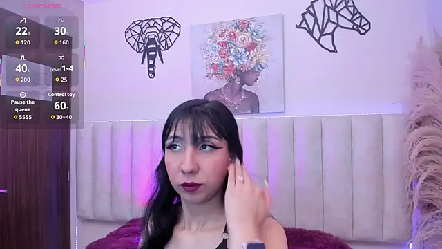 Isabella Crofts online show from January 17, 3:10 am