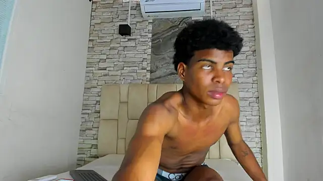 Snapshot of XAVI_LEE chatting on November 19, 8:09 pm XAVI LEE online show from November 19, 8:09 pm