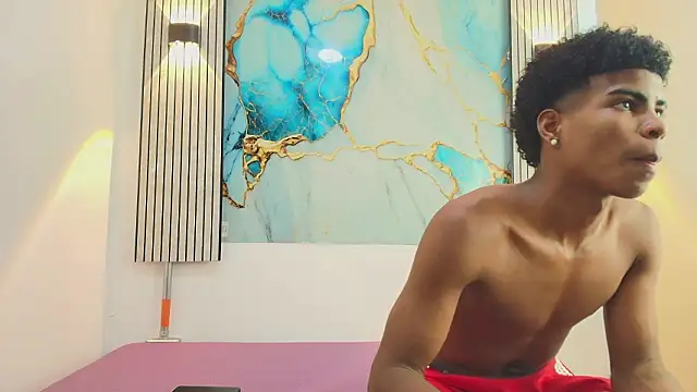 Snapshot of XAVI_LEE chatting on March 9, 8:23 pm XAVI LEE online show from March 9, 8:23 pm