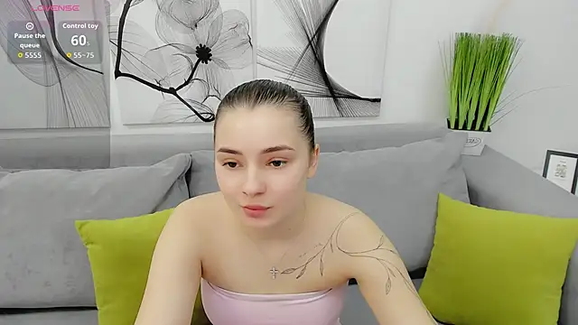 DianaHeath online show from April 8, 9:38 pm