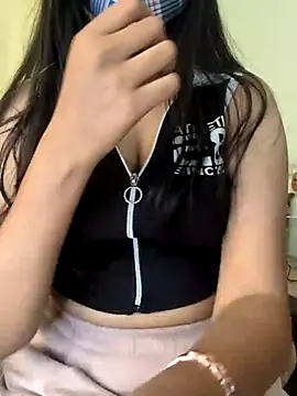 Nikkify online show from February 1, 5:22 pm