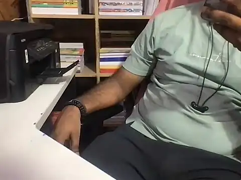 KingCobra 07 online show from May 28, 3:03 am