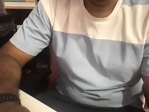 KingCobra 07 online show from May 6, 3:10 am