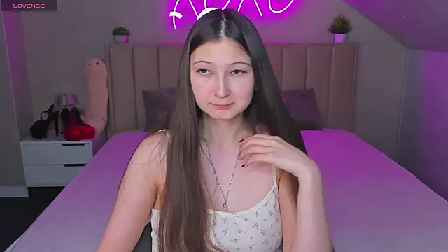 Ella Burns online show from February 2, 9:30 am