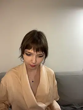 Snapshot of Lissssssa chatting on February 22, 5:47 pm Lissssssa online show from February 22, 5:47 pm