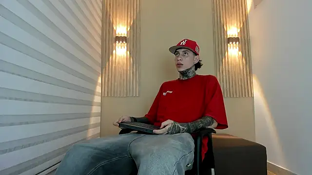 DANTE ARMSTRONG online show from November 27, 3:40 am