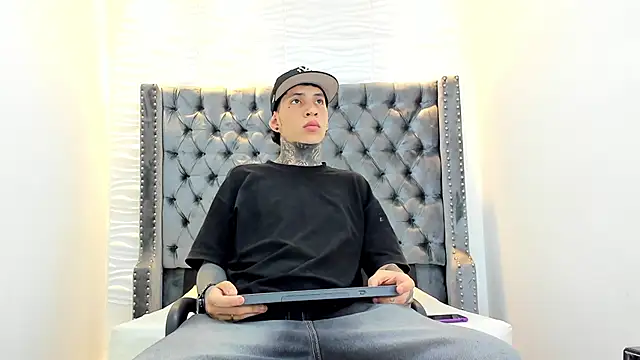 DANTE ARMSTRONG online show from December 23, 3:50 am