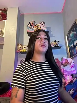 Snapshot of desirable_miya chatting on February 23, 3:41 am desirable miya online show from February 23, 3:41 am