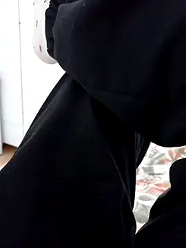 Mahsime online show from December 14, 10:54 am