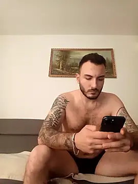 Snapshot of snncdgn chatting on November 4, 9:35 am snncdgn online show from November 4, 9:35 am