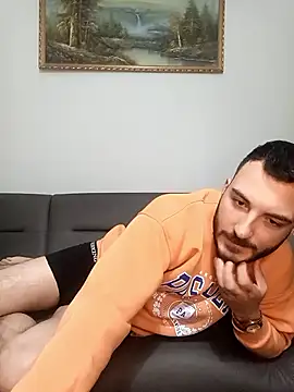 Snapshot of snncdgn chatting on November 13, 3:27 pm snncdgn online show from November 13, 3:27 pm