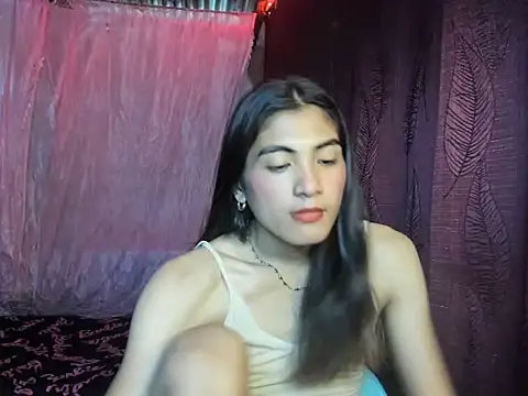 ursexykittykat xx online show from November 19, 6:35 am