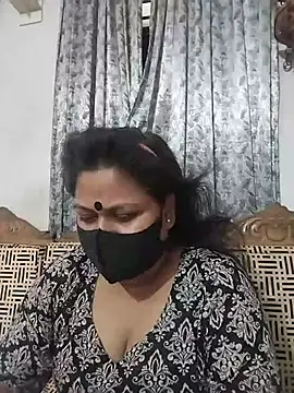 Snapshot of munni-506 chatting on July 15, 6:26 pm munni-506 online show from July 15, 6:26 pm