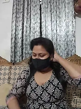 Snapshot of munni-506 chatting on July 11, 5:46 pm munni-506 online show from July 11, 5:46 pm