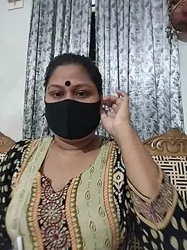 Snapshot of munni-506 chatting on June 23, 9:13 pm munni-506 online show from June 23, 9:13 pm
