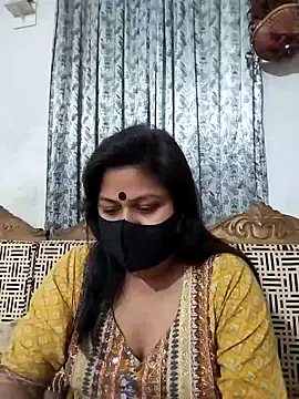 Snapshot of munni-506 chatting on April 29, 5:06 pm munni-506 online show from April 29, 5:06 pm