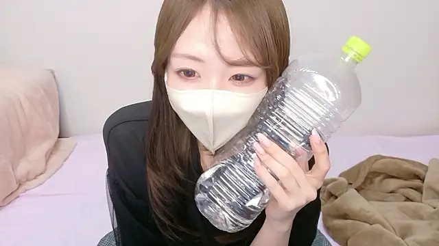Snapshot of -aotan- chatting on May 24, 12:49 pm -aotan- online show from May 24, 12:49 pm