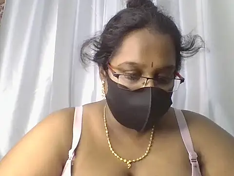 hootypriya online show from June 30, 5:13 pm