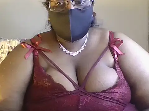 hootypriya online show from July 15, 12:34 pm