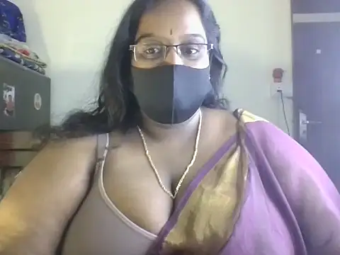 hootypriya online show from July 27, 4:47 pm