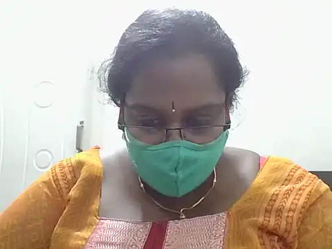 hootypriya online show from November 14, 4:10 pm