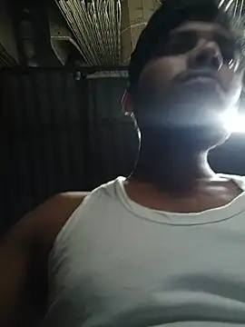 Snapshot of sageer097 chatting on June 11, 7:33 pm sageer097 online show from June 11, 7:33 pm